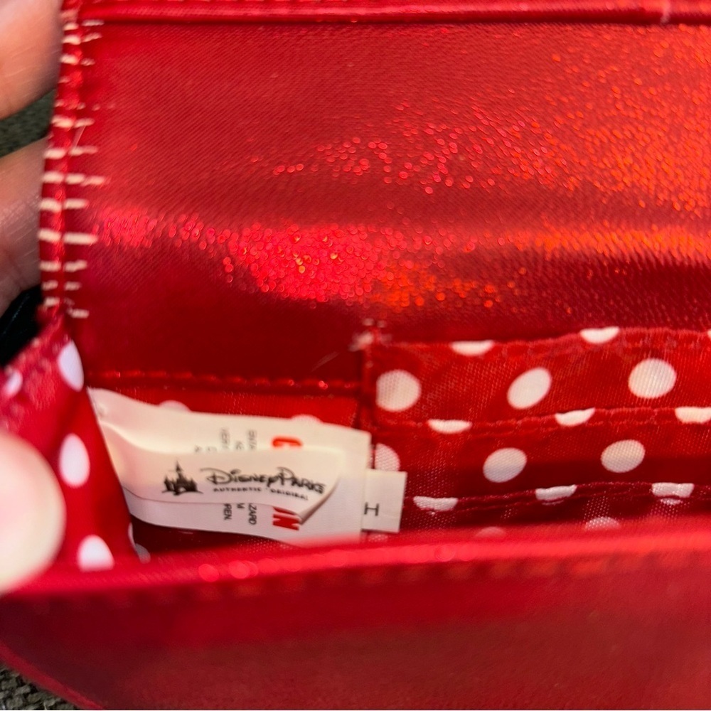 DisneyParks Minnie Mouse bow polka dot, purse wallet, adjustable strap - Picture 8 of 8